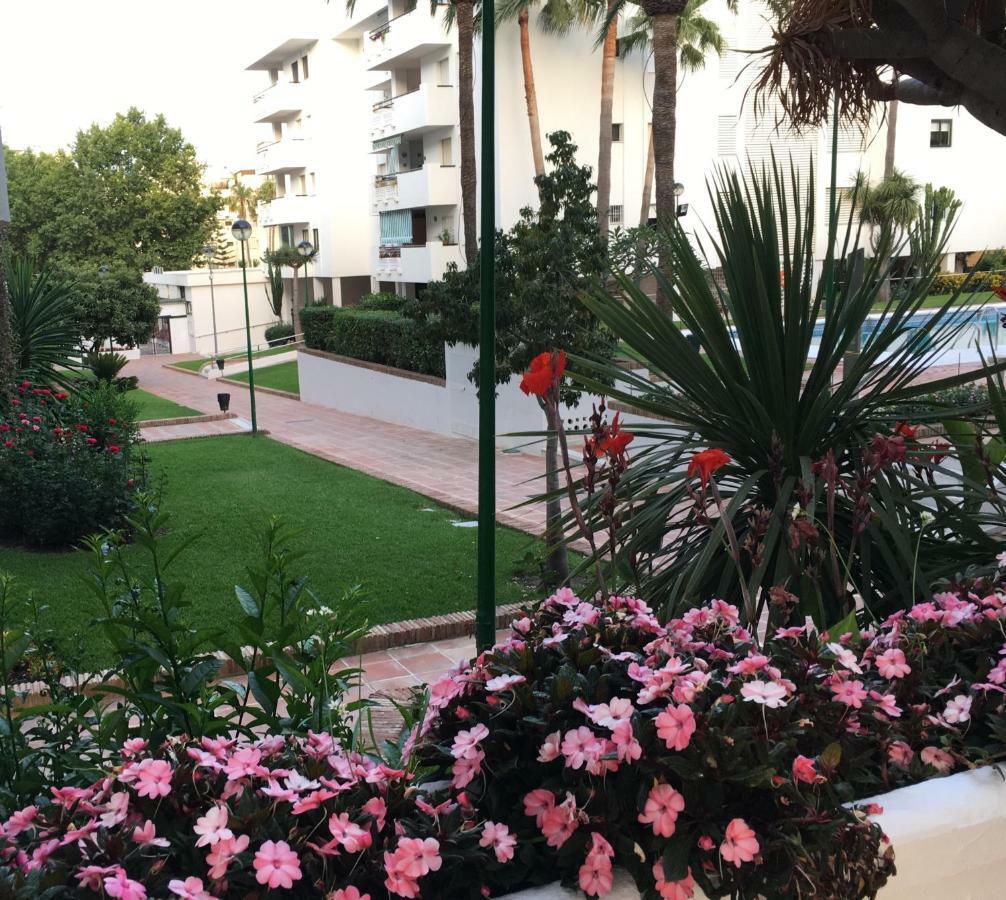 Carihuela Beach Pool Garage Wifi Torremolinos Bagian luar foto